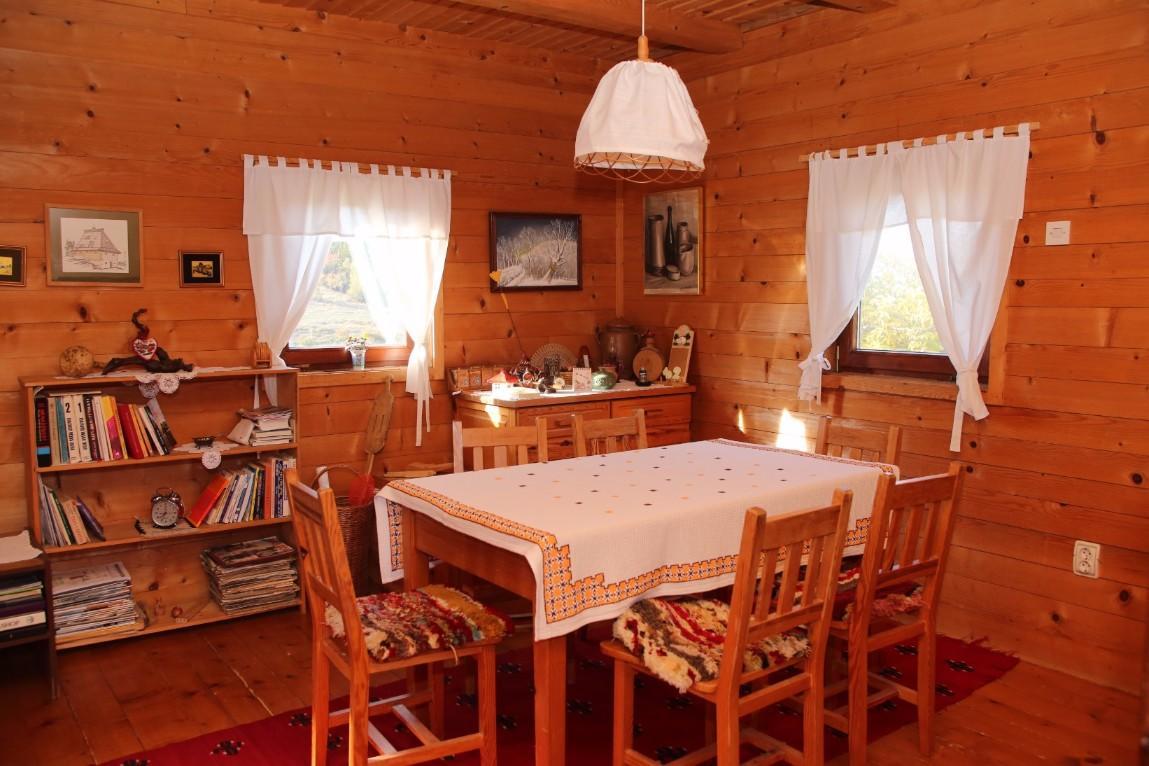 Cabin Menka Sirogojno Ngoại thất bức ảnh